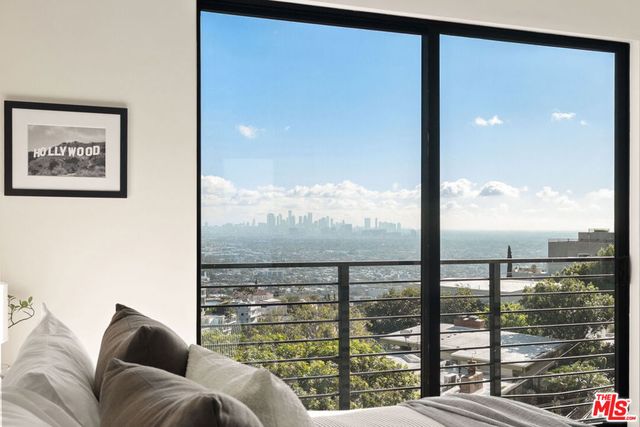 8633 Hollywood Boulevard, Los Angeles, CA 90069