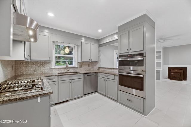 202 Hardee Circle, Greenville, NC 27858