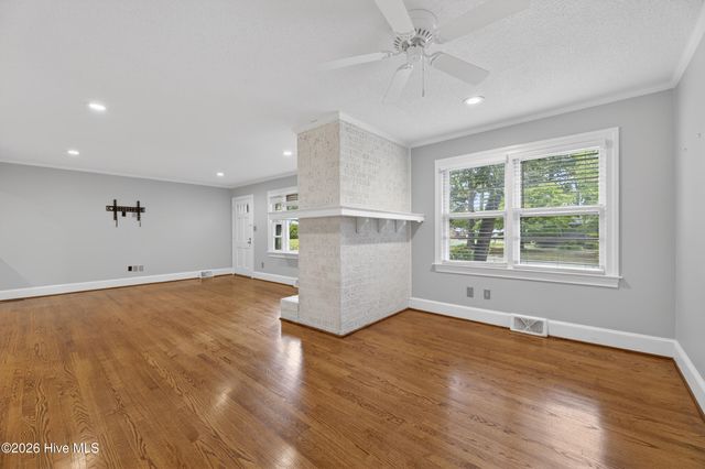 202 Hardee Circle, Greenville, NC 27858