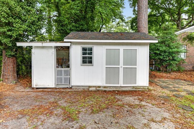 202 Hardee Circle, Greenville, NC 27858