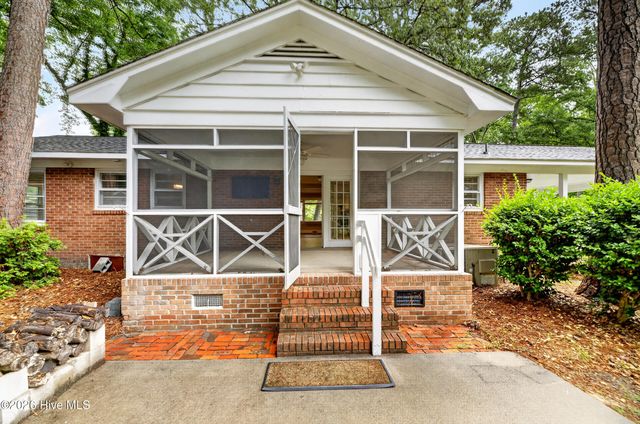 202 Hardee Circle, Greenville, NC 27858