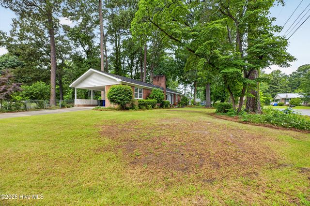 202 Hardee Circle, Greenville, NC 27858