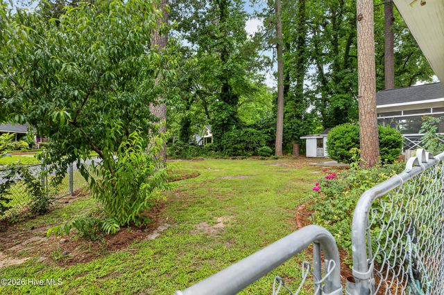202 Hardee Circle, Greenville, NC 27858