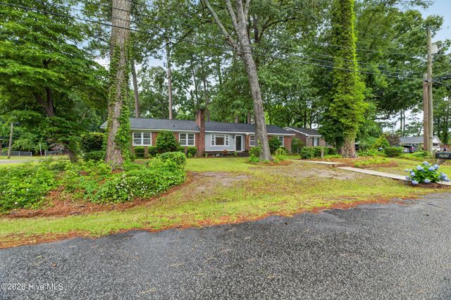 202 Hardee Circle, Greenville, NC 27858