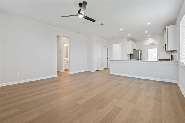 1027 Rosewood Trail, Beasley, TX 77417