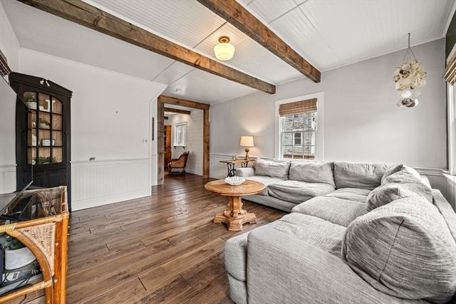 43 Jarves St, Sandwich, MA 02563