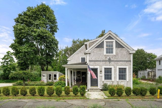 43 Jarves St, Sandwich, MA 02563