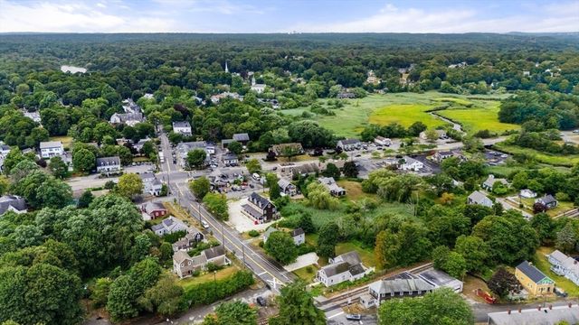 43 Jarves St, Sandwich, MA 02563