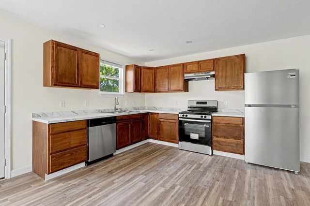 505 S McComas St, Wichita, KS 67213