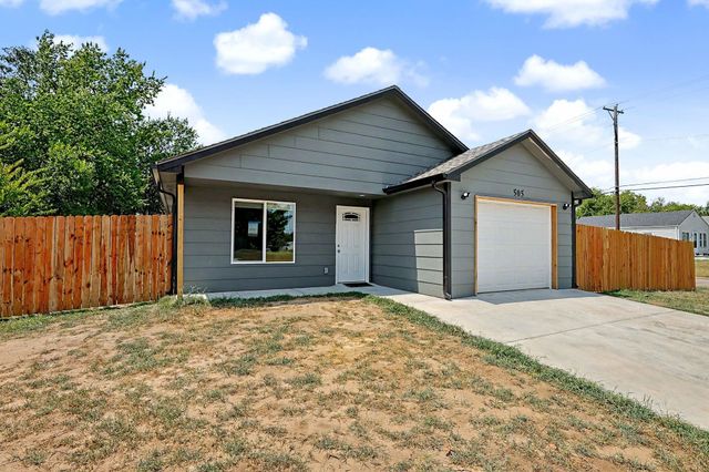 505 S McComas St, Wichita, KS 67213