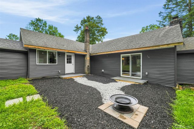 290 Route 17K, Bloomingburg, NY 12721