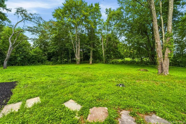 290 Route 17K, Bloomingburg, NY 12721