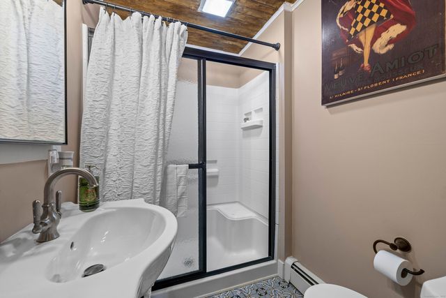 552 Laurel Hill Road, Norwich, CT 06360