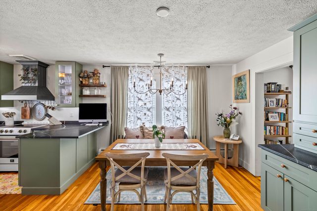 552 Laurel Hill Road, Norwich, CT 06360