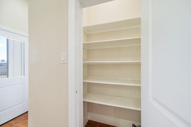 6702 Metro Blvd 4, Houston, TX 77083