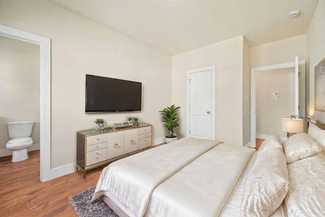 6702 Metro Blvd 4, Houston, TX 77083