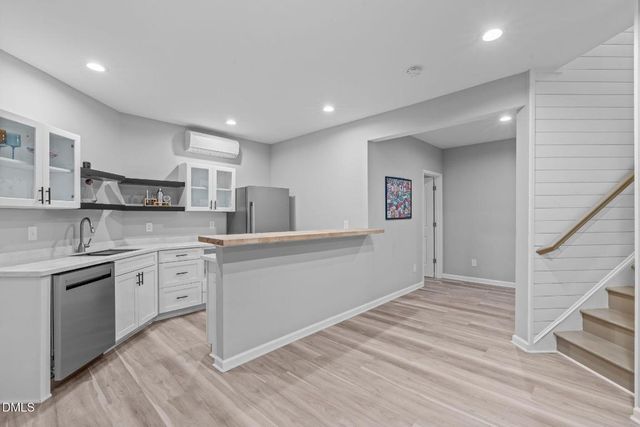 1911 Firenza Drive, Apex, NC 27502