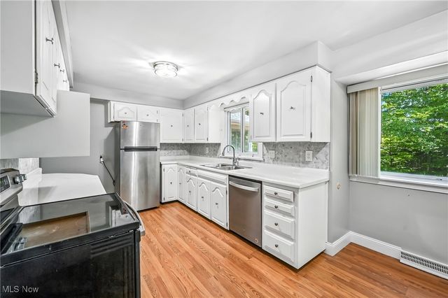 675 Blueberry Hill Drive, Canfield, OH 44406