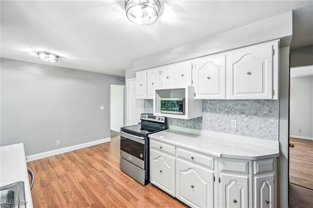 675 Blueberry Hill Drive, Canfield, OH 44406