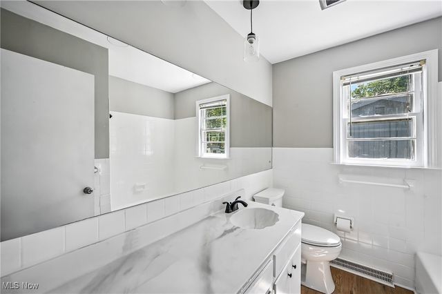 675 Blueberry Hill Drive, Canfield, OH 44406