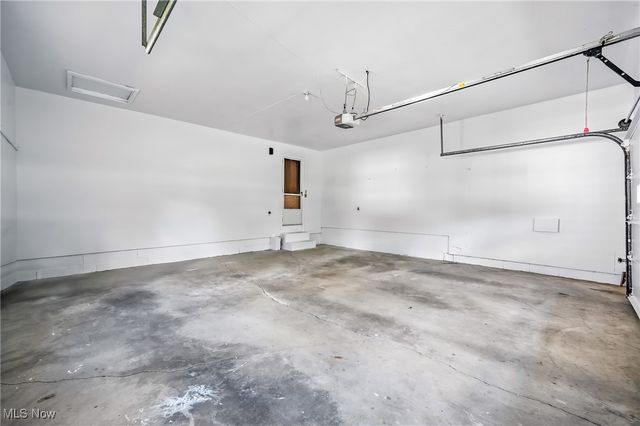 675 Blueberry Hill Drive, Canfield, OH 44406