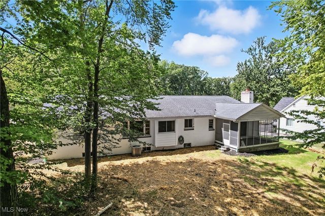 675 Blueberry Hill Drive, Canfield, OH 44406