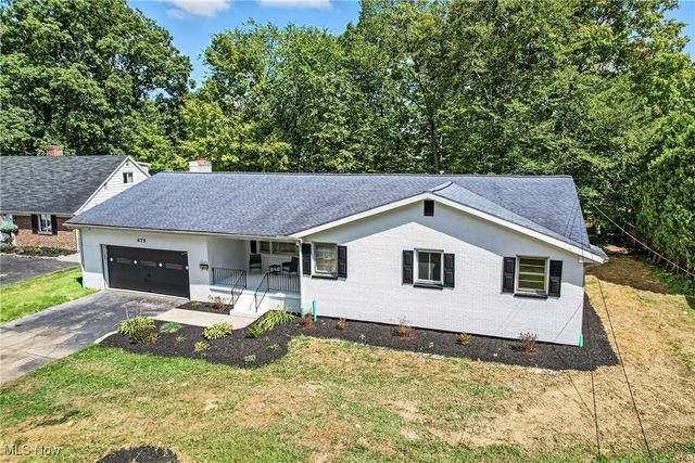 675 Blueberry Hill Drive, Canfield, OH 44406