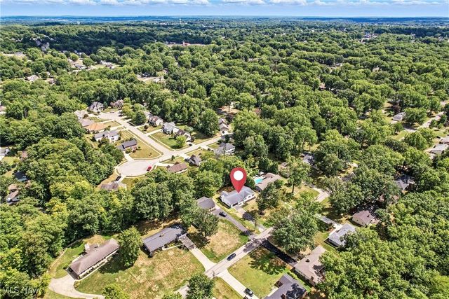 675 Blueberry Hill Drive, Canfield, OH 44406