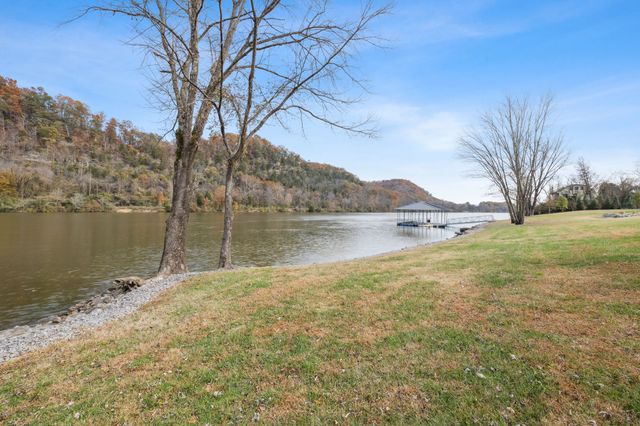 1234 Lakeside Dr, Ashland City, TN 37015