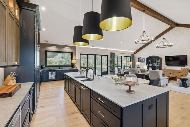 1234 Lakeside Dr, Ashland City, TN 37015