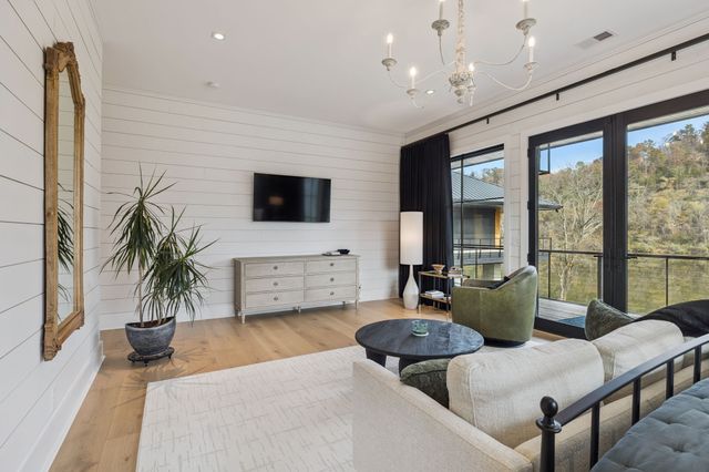 1234 Lakeside Dr, Ashland City, TN 37015