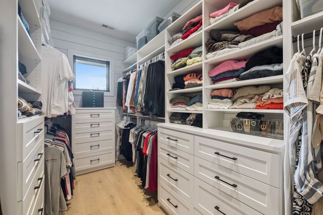 1234 Lakeside Dr, Ashland City, TN 37015