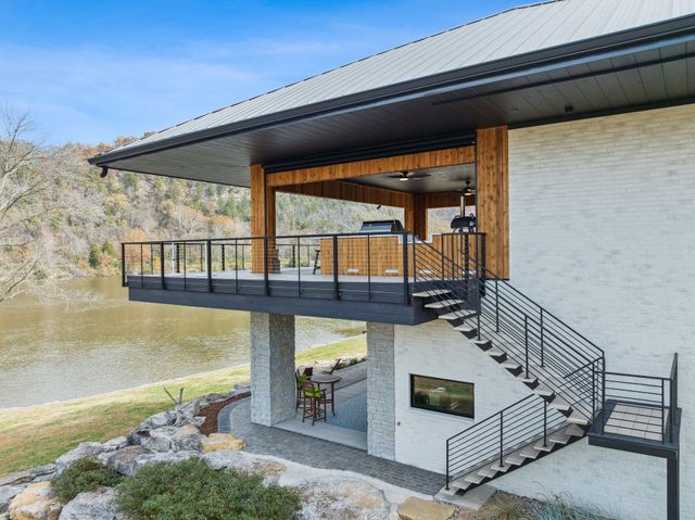 1234 Lakeside Dr, Ashland City, TN 37015