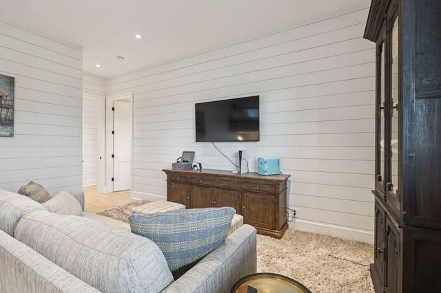 1234 Lakeside Dr, Ashland City, TN 37015