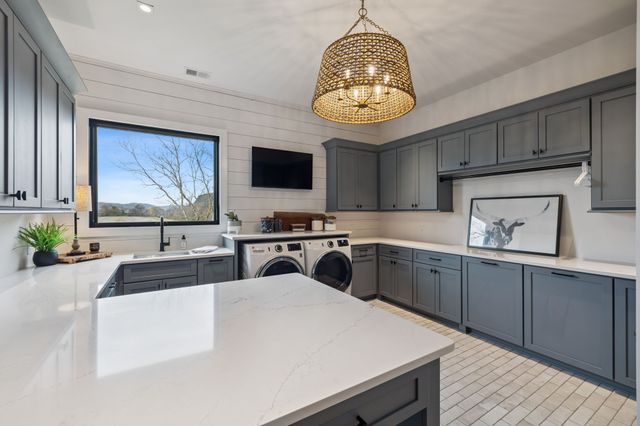 1234 Lakeside Dr, Ashland City, TN 37015