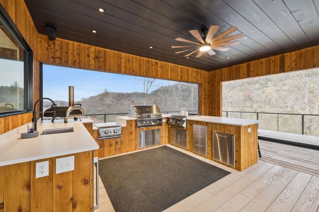 1234 Lakeside Dr, Ashland City, TN 37015