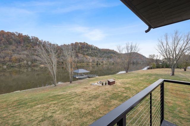 1234 Lakeside Dr, Ashland City, TN 37015