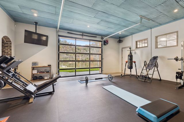 1234 Lakeside Dr, Ashland City, TN 37015