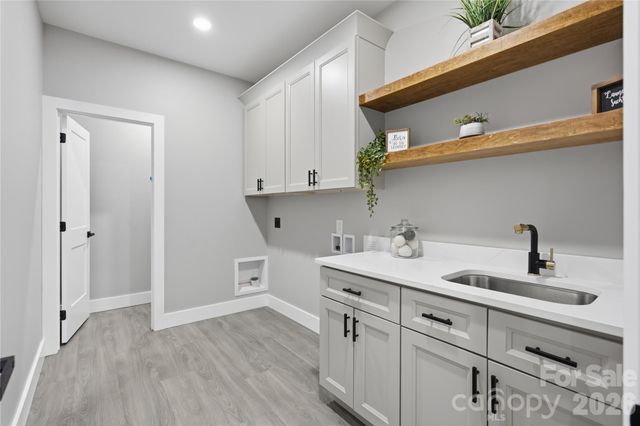 1851 Oleander Drive, Conover, NC 28613