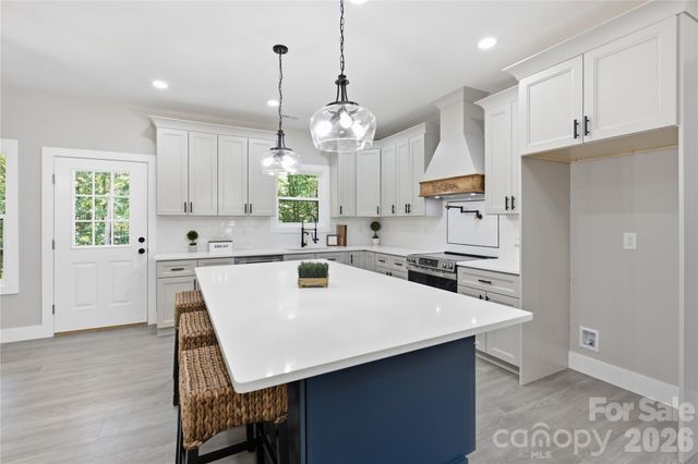 1851 Oleander Drive, Conover, NC 28613