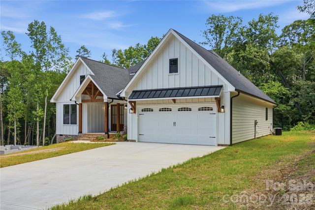 1851 Oleander Drive, Conover, NC 28613