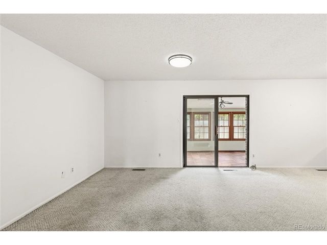 2345 Lanyon Dr, Longmont, CO 80503