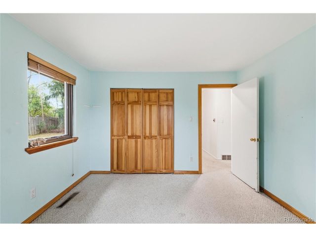 2345 Lanyon Dr, Longmont, CO 80503