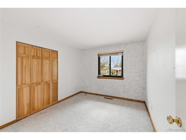 2345 Lanyon Dr, Longmont, CO 80503