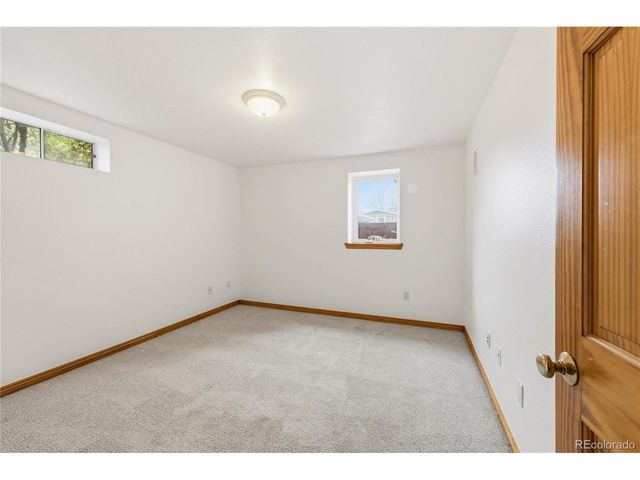 2345 Lanyon Dr, Longmont, CO 80503