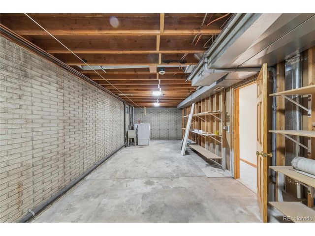 2345 Lanyon Dr, Longmont, CO 80503