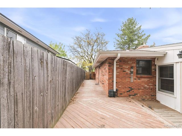 2345 Lanyon Dr, Longmont, CO 80503