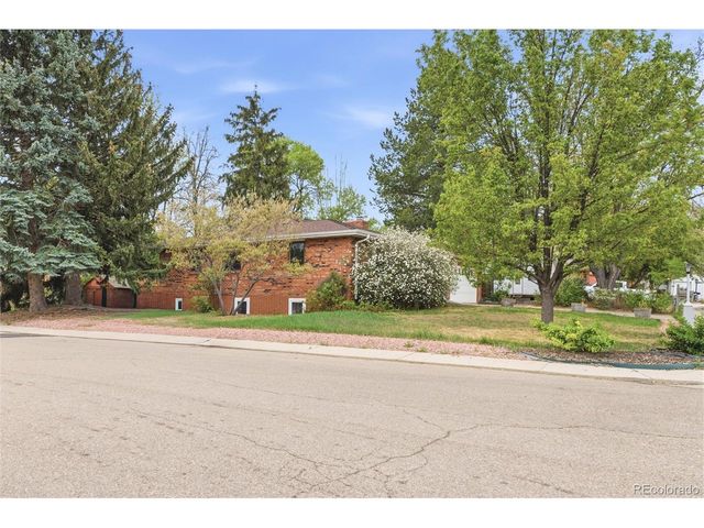 2345 Lanyon Dr, Longmont, CO 80503