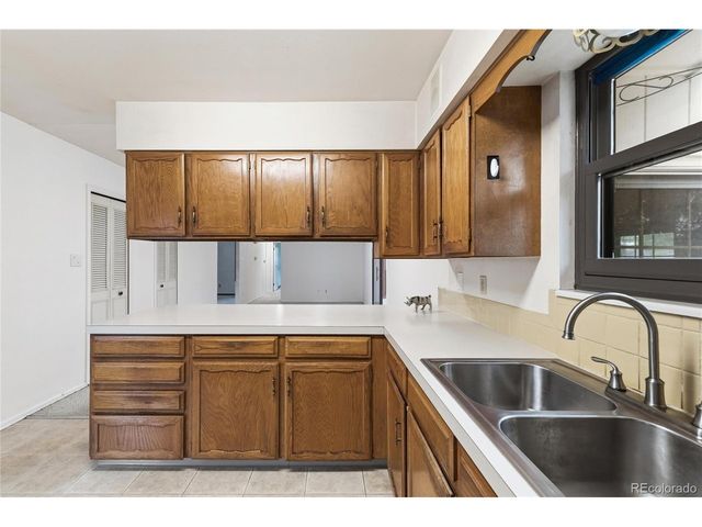 2345 Lanyon Dr, Longmont, CO 80503