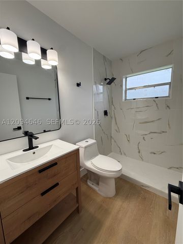 2450 NE 188 2450, Miami, FL 33180